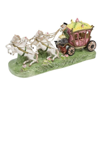 Carriage sculpture in very detailed ceramic decorations