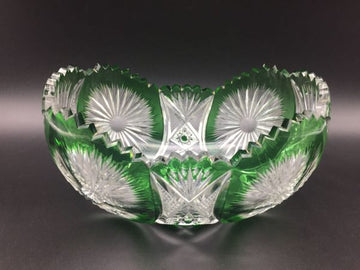 Green crystal bowl decorated with details