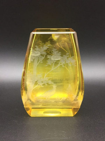 Elegant Yellow Bohemian crystal vase with engraved decoration of a pheasant on one side and a duck flying on the other.