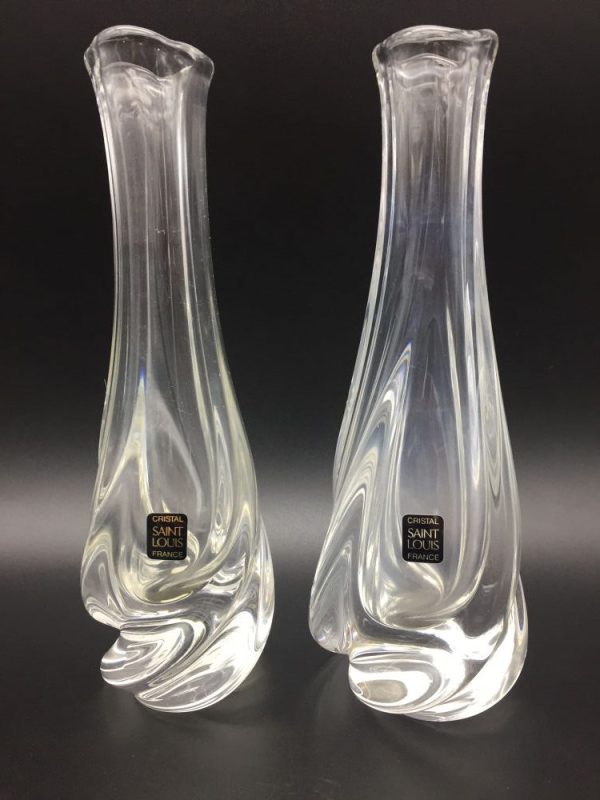 Set of two crystal vases